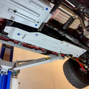 Jeep Gladiator Skid Plate - Rival 4x4 - Aluminum Gas Tank - `20-`26